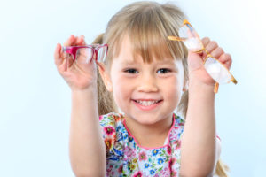 Rubrikstartseite Kinderaugenarzt Teaser Kinderbrille